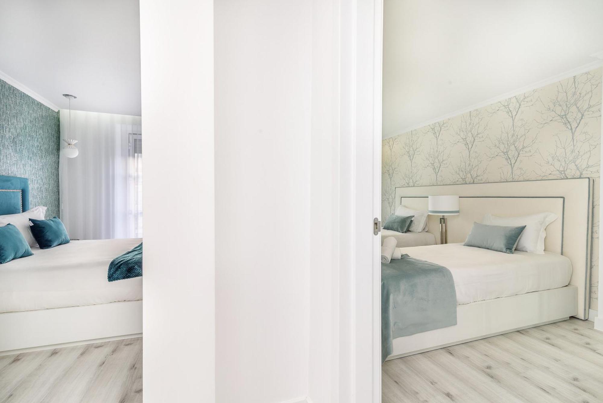 Whome City Chic Escape: Your Stylish Haven In Downtown Lisbona Esterno foto